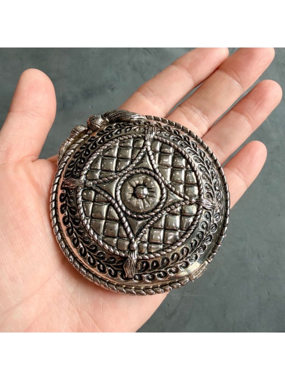 Vintage Godinger Silver Art Metal Compact Mirror Ornate Floral Engraved Round